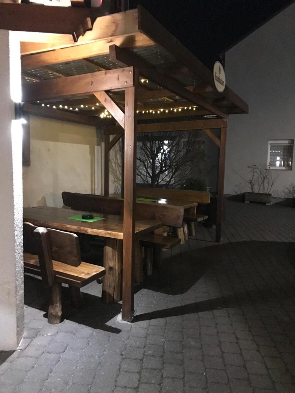 מלון פרנקפורט Hausener Dorfkrug מראה חיצוני תמונה